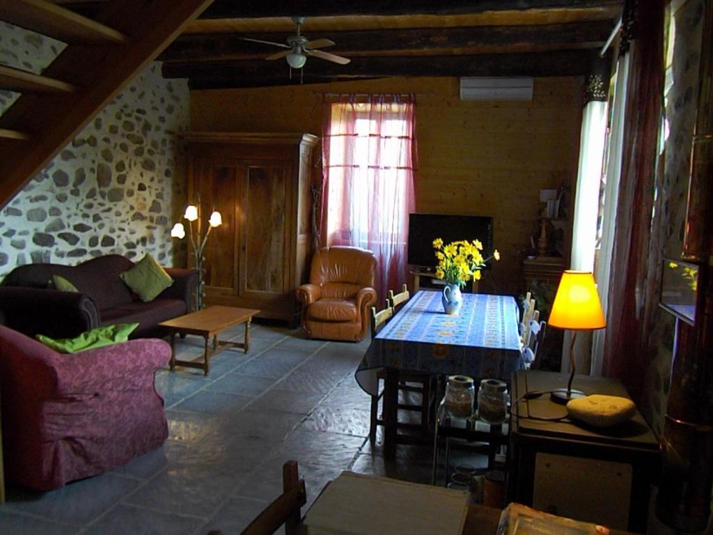 Chambres D'Hote Les Jardins De Prasserat วัลลงปงต์ดาร์ก ห้อง รูปภาพ